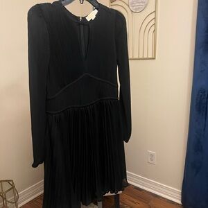 MICHAEL Michael Kors Black V-Neck Bishop Sleeve Cocktail Dress NWOT